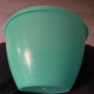 Tupperware Crisp It bowl # 679-8